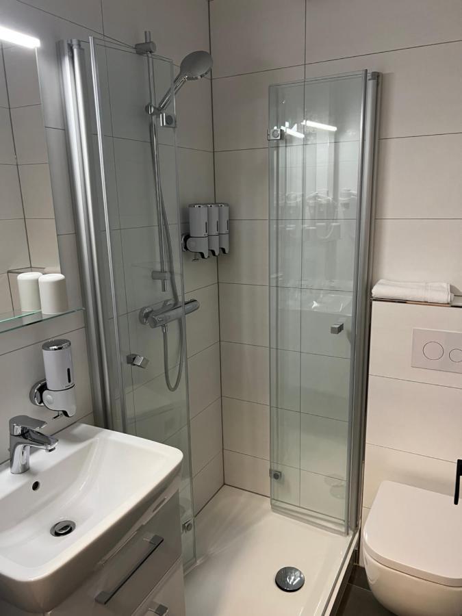 Gemuetliches Studio Im Stadtkern Mit Kanalblick Emden Exterior foto